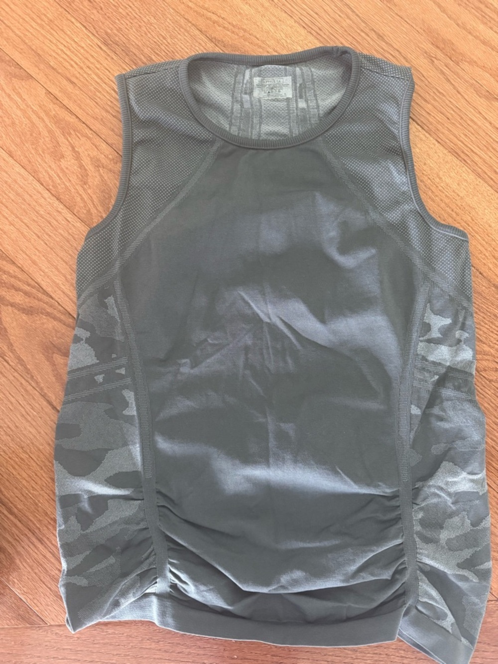 Athleta Men's Charcoal Gray Sleeveless Swim Rash Guard